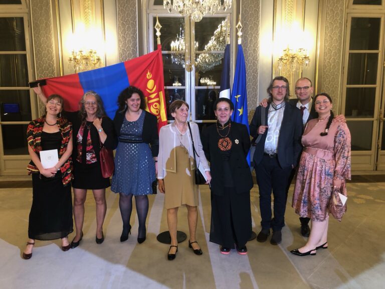 Lire la suite à propos de l’article Gaëlle Lacaze participe au dîner à l’Elysée à l’occasion de la visite du Président de la République de Mongolie